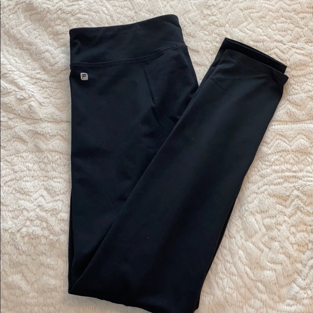 Black Fabletics leggings